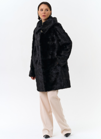 Шуба из норки с капюшоном черного цвета Шуба из норки с капюшоном черного цвета