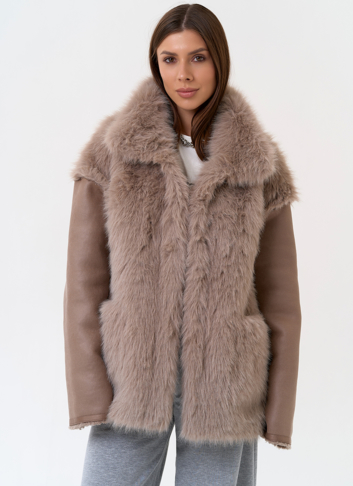 Женская дубленка из эко замши с отделкой из эко меха Женская дубленка из эко замши с отделкой из эко меха