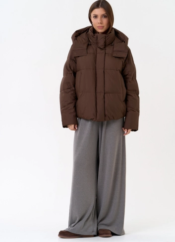 Женский пуховик с капюшоном