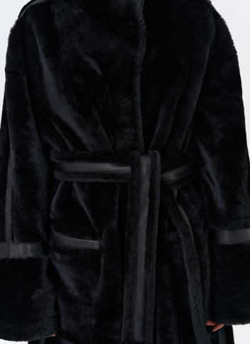 Женская двухсторонняя дубленка с воротником стойкой