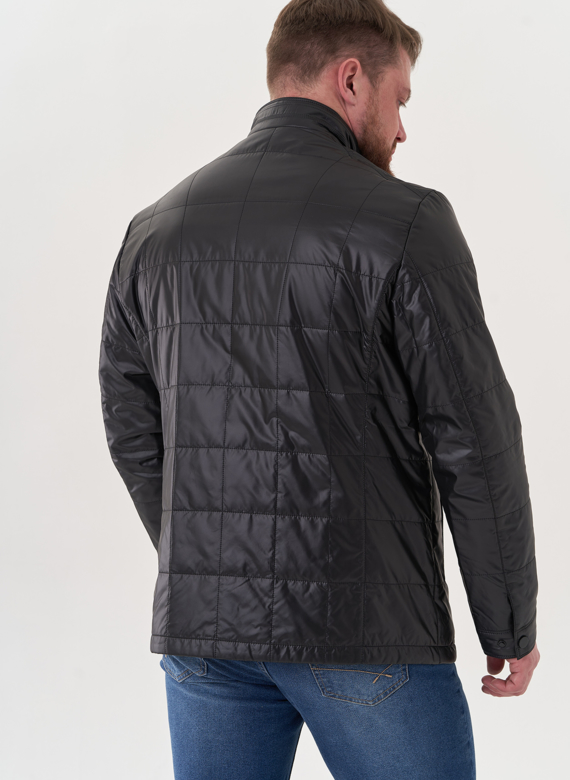 Куртка мужская черного цвета