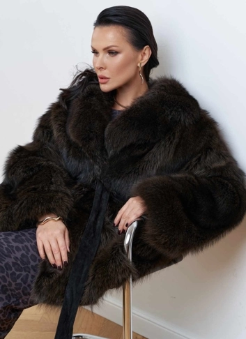 Шуба из меха канадского енота