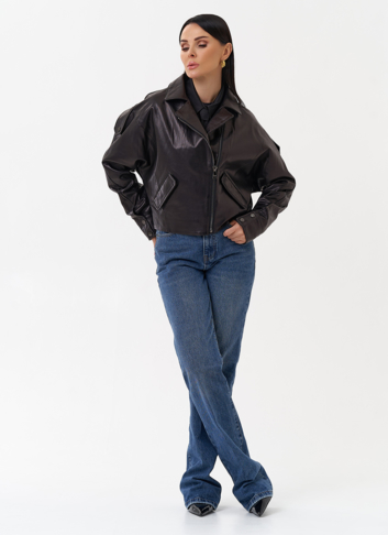 Черная кожаная куртка