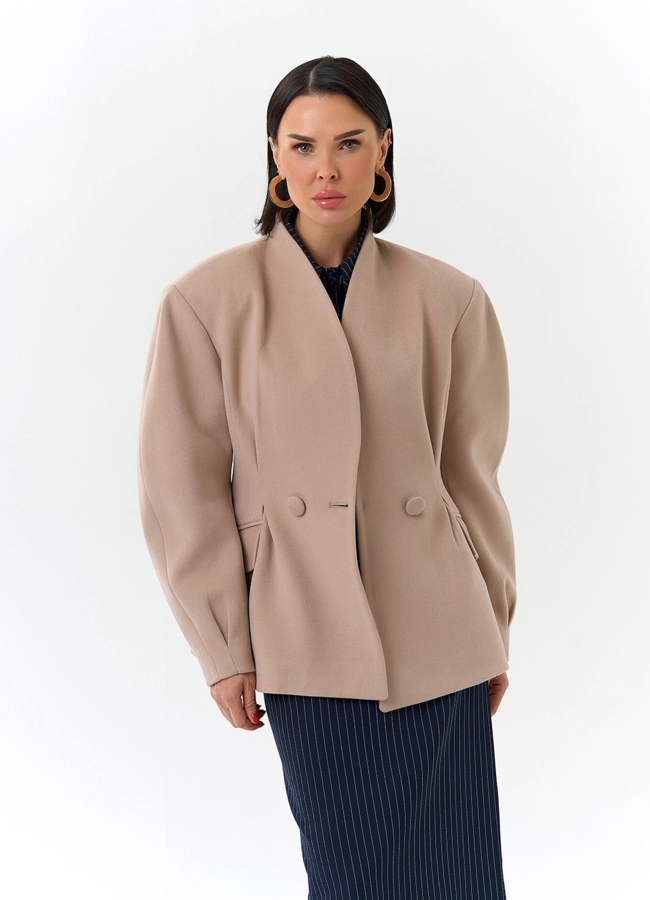 Женское укороченное пальто с акцентными рукавами модель № 32779 универмаг малина