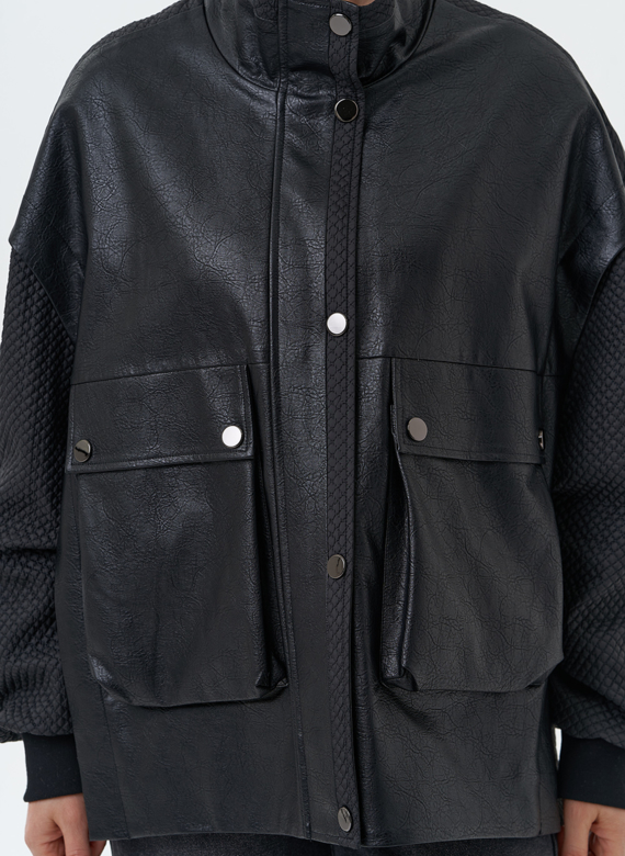 Куртка из эко кожи с воротником стойкой