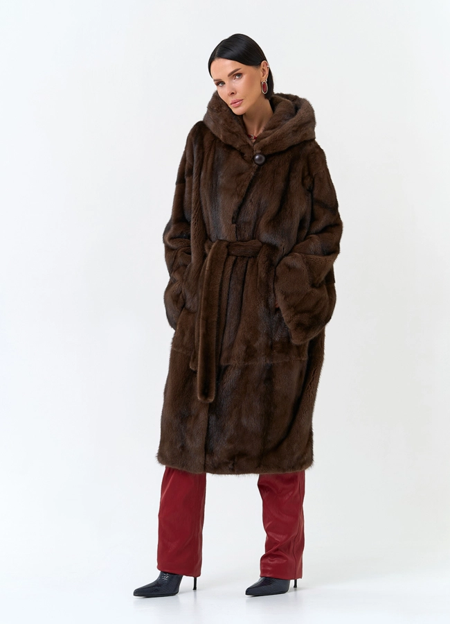 Женская шуба из меха норки с капюшоном модель № 31377 универмаг малина фото