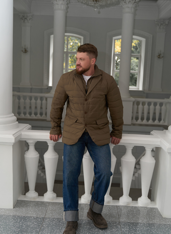 Мужской пуховик со съемной манишкой