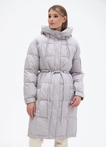 Женский пуховик с капюшоном 